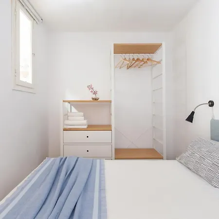 Apartamento Con Encanto, Luminoso Y Tranquilo Appartamento L'Hospitalet de Llobregat